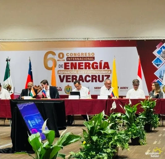 Mesa de inauguración del 6.º Congreso Internacional de Energía en Veracruz