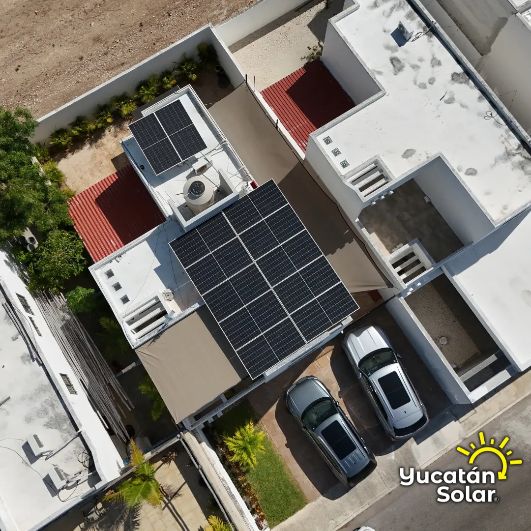 Paneles solares sobre techo en Mérida